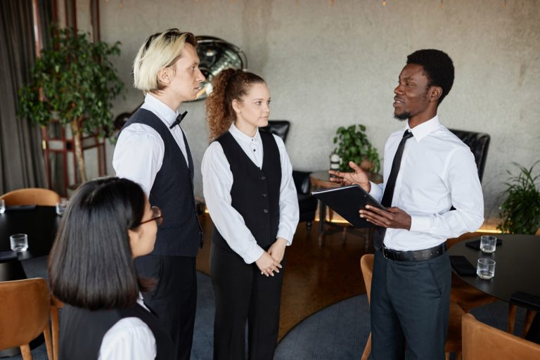 Top 4 Time Management Tips for Hotel Staff